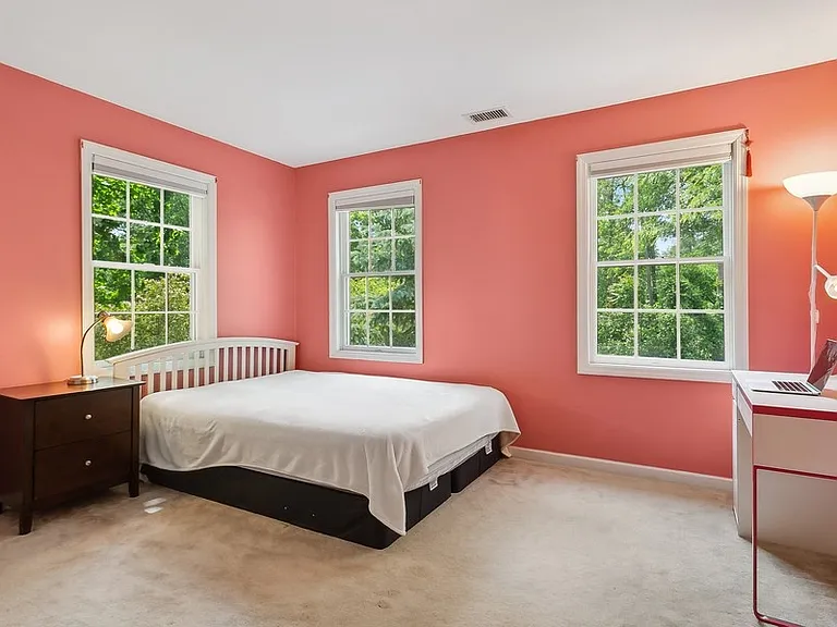 921 Shore Acres Dr — Photo 18
