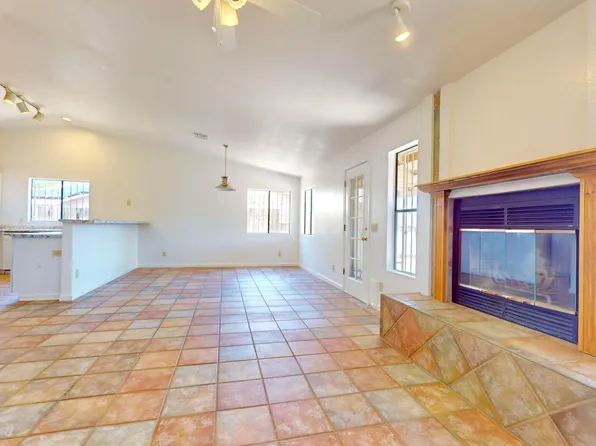 761 S Granite Falls Dr, Tucson, AZ 85748
