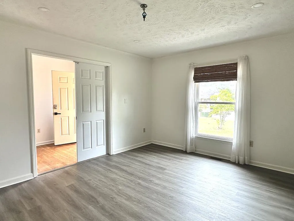 6604 Kodiak Dr — Photo 4