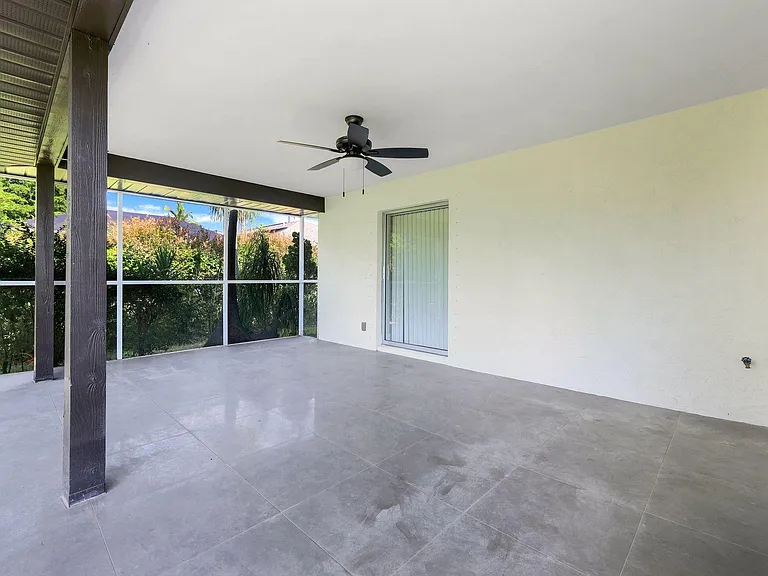 6031 Macbeth Ln — Photo 21