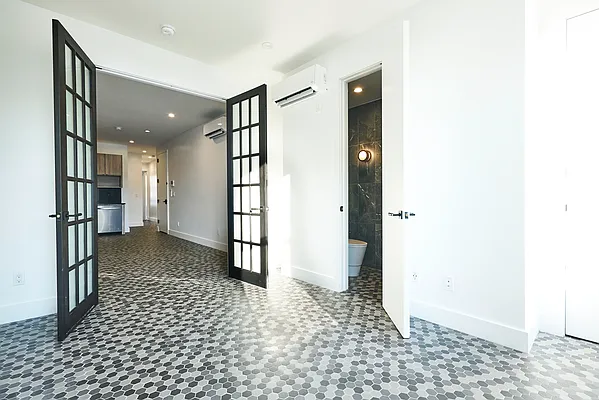 Rented by Lodger Corp | media 7