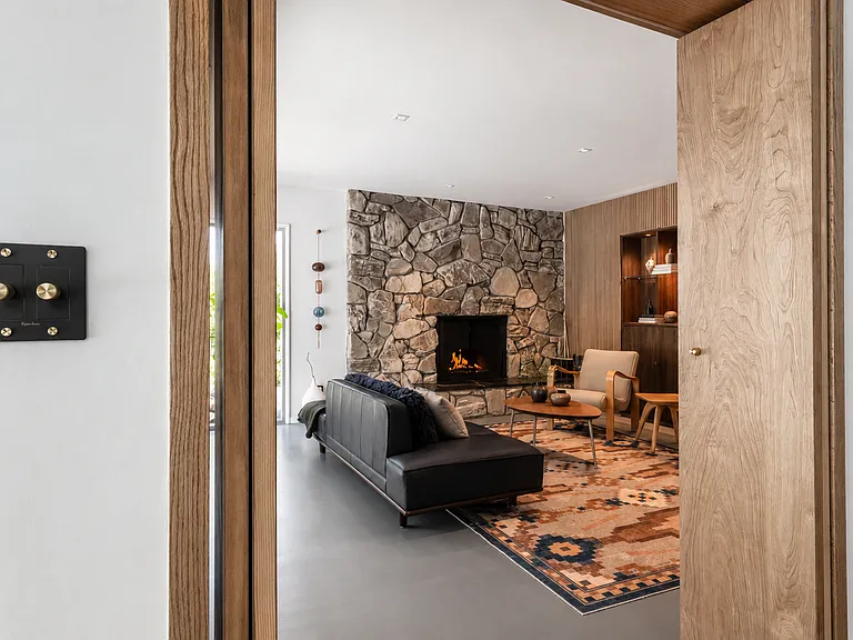 9410 Eden Dr — Photo 11