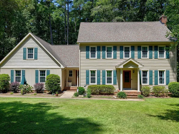 6309 Windy Ridge Ct, Raleigh, NC 27606