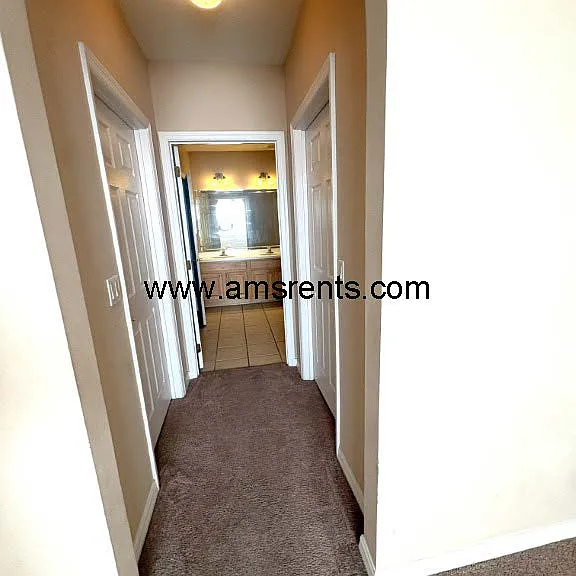 9429 Myrtle Creek Ln #402 — Photo 24