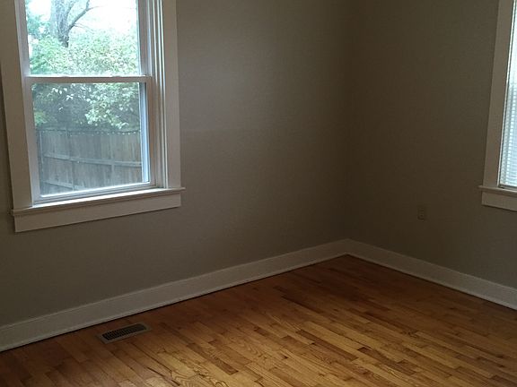 4th image of 1015 Orchard Ave