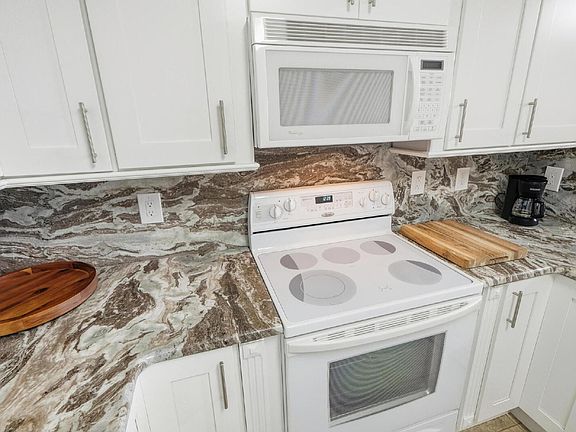 3rd image of 60 Surfview Dr APT 119