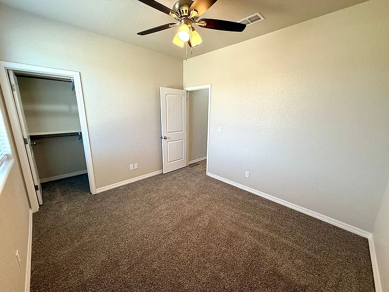3774 Meadowbrook Ln — Photo 21