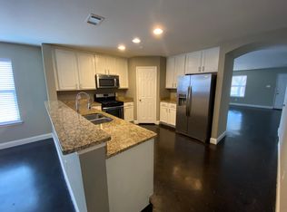 10704 Ambling Trl, Fort Worth, TX 76108