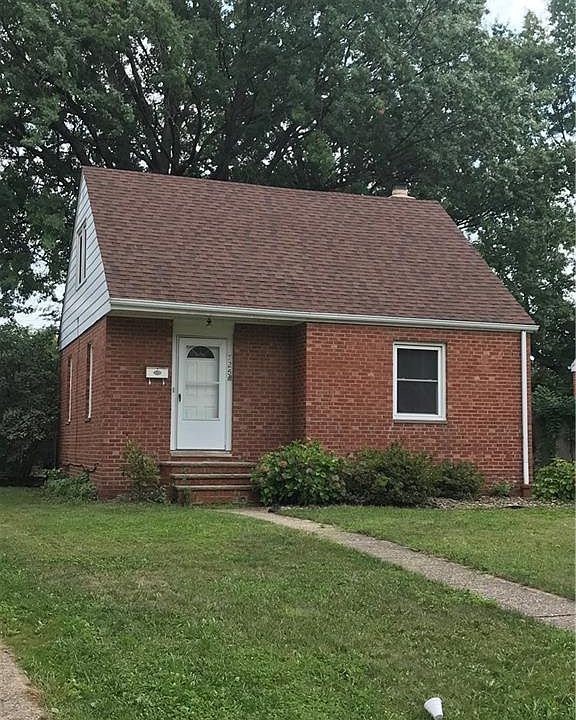 1st image of 725 E 256th St