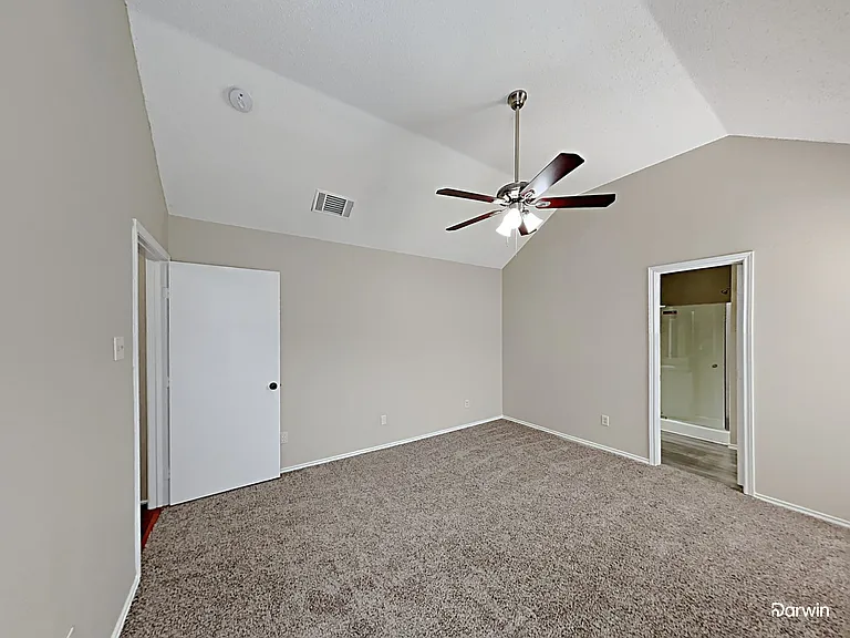 1714 Knob Hill Dr — Photo 11