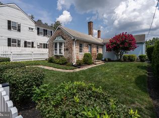 8 Wirt St NW, Leesburg, VA 20176