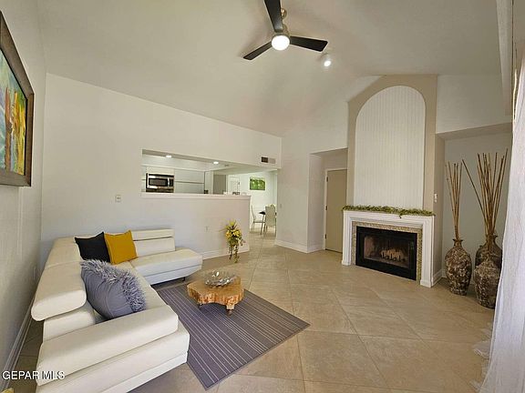5th image of 7561 Le Conte Dr #B