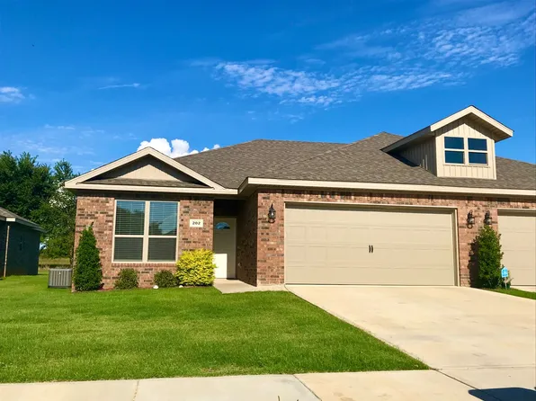 202 Alder St, Pea Ridge, AR 72751