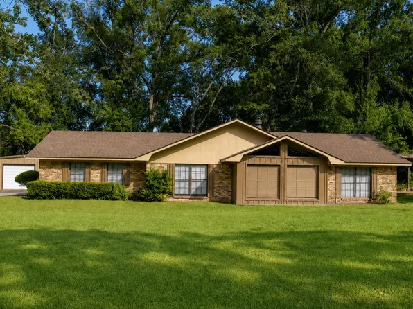5400 Annette St, Marshall, TX 75672