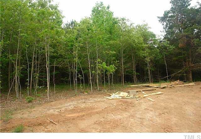 2nd image of 1054 Blue Bell Ln