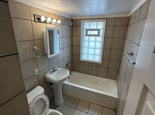 5657 N 60th St, Milwaukee, WI 53218