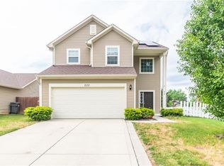 230 Meridian Gardens Ln, Indianapolis, IN 46227