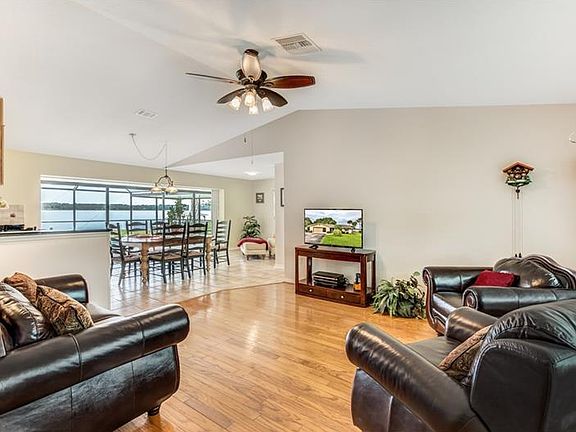 2nd image of 33848 Picciola Dr
