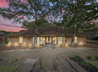 2205 Adams Dr, Arlington, TX 76011