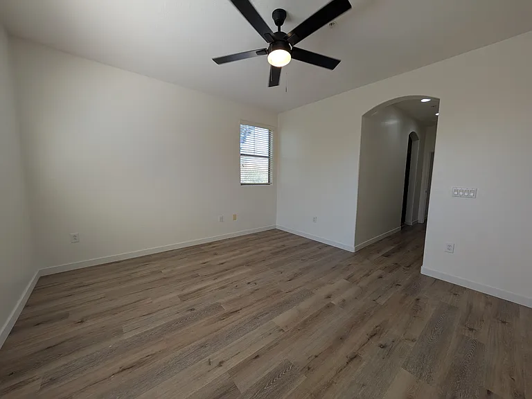 15240 N 142nd Ave #1091 — Photo 22