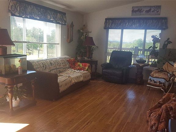 3rd image of 221 Sasquatch Ln