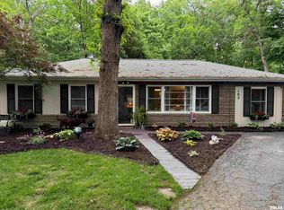 102 Edgewood Ct, East Peoria, IL