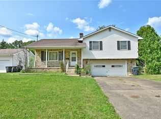 1632 Dodge Dr NW, Warren, OH