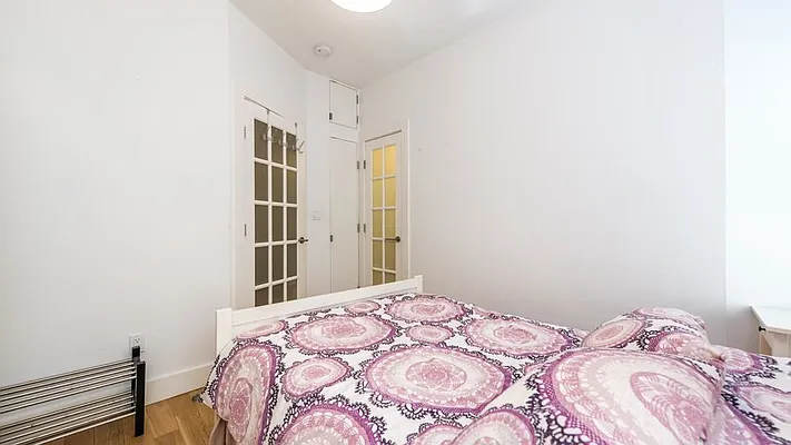 Rented by Nooklyn NYC LLC | media 17