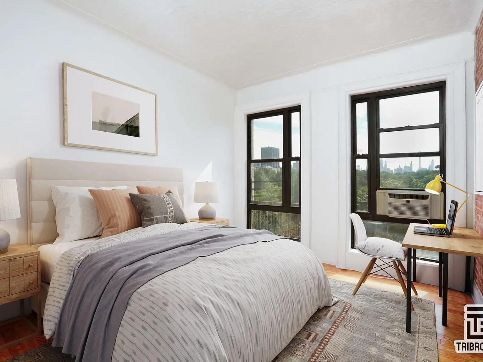 131 Central Park North — Photo 3