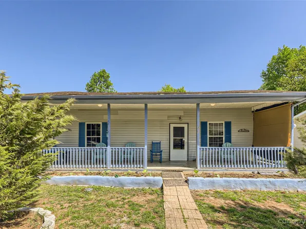 91 Dellinger Ave, Gastonia, NC 28054