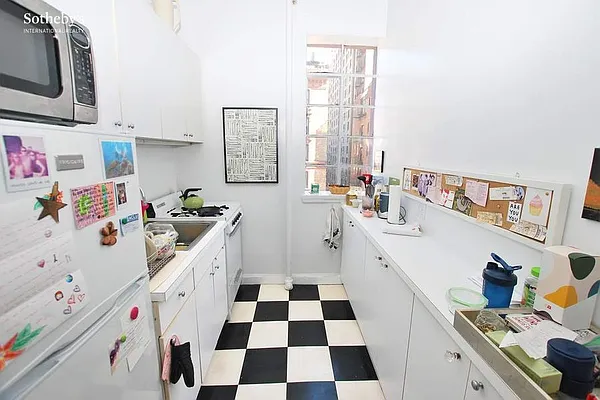 Rented by Sotheby's International Realty | media 3
