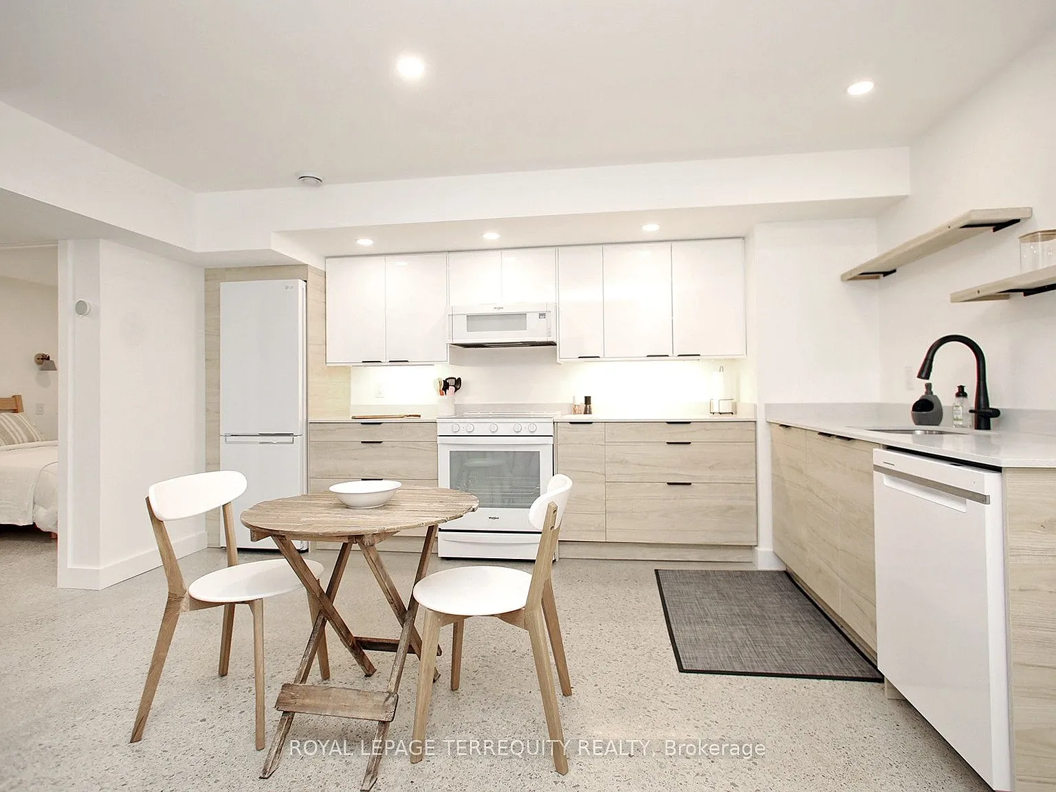1 bed, $1,675 — Photo 4