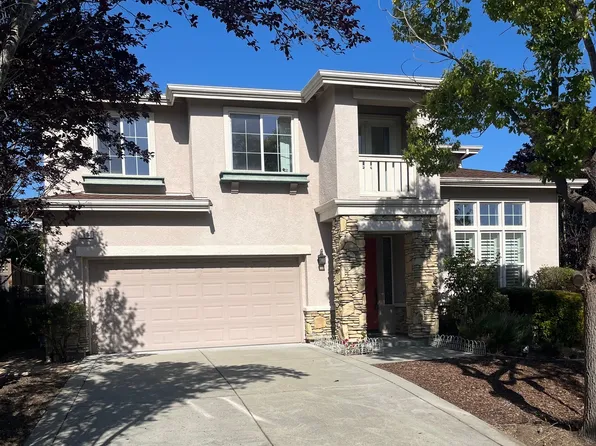 80 Pinheiro Cir, Novato, CA 94945