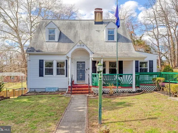 19310 Weaver Rd, Triangle, VA 22172