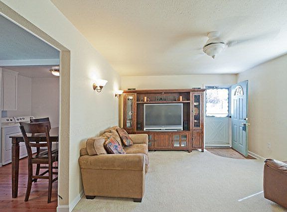 4th image of 1403 Boyer Ave