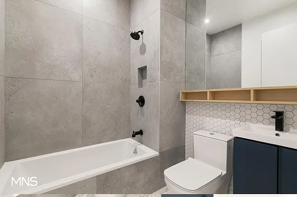 Rented by MNS | media 8