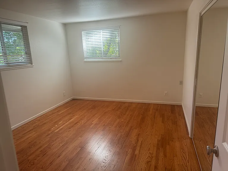 4301 Cottage Way — Photo 12