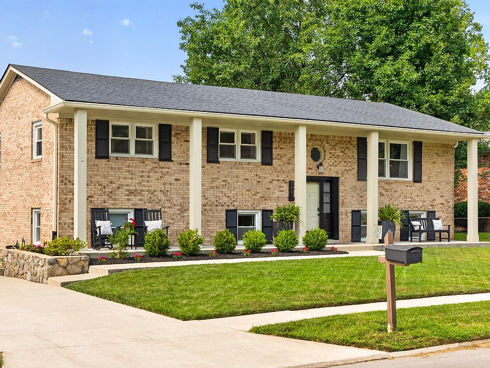 1st image of 546 Crewe Ct