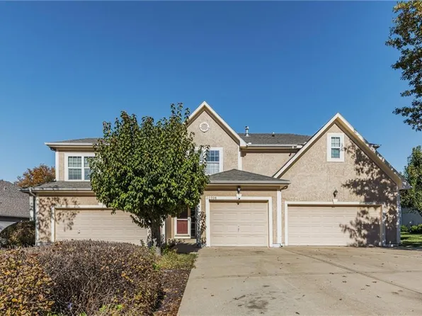 22708 W 73rd St, Shawnee, KS 66227