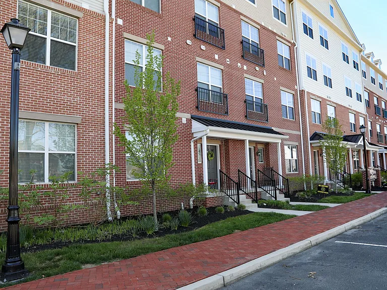 12 S Maple Ave — Photo 19