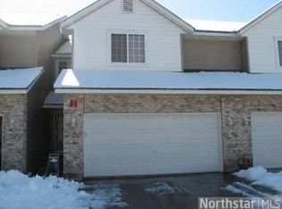 337 Pleasant Ln, Chaska, MN 55318