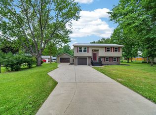 226 Shelhamer Dr, Edinboro, PA 16412