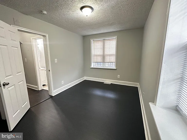4632 Hillside Rd SE — Photo 15