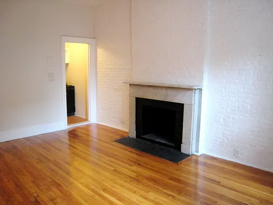 Rented by Citi Habitats | media 33