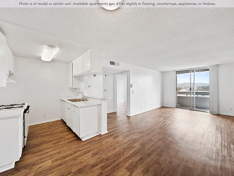Park View Apartments — Photo 6