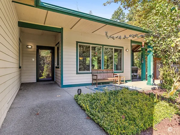 5641 Rehklau Road SE, Olympia, WA 98513
