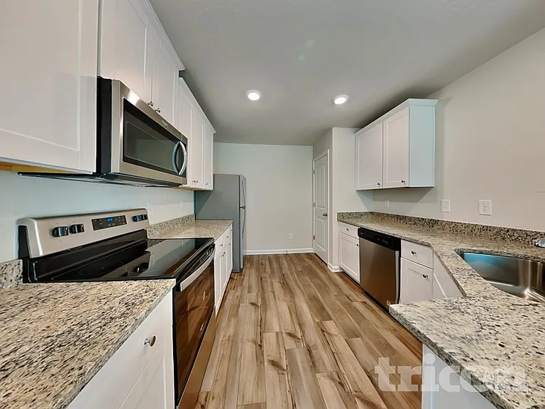 10 Parkers Gate Dr — Photo 5