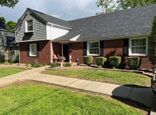 314 E Main Cross St, Greenville, KY 42345