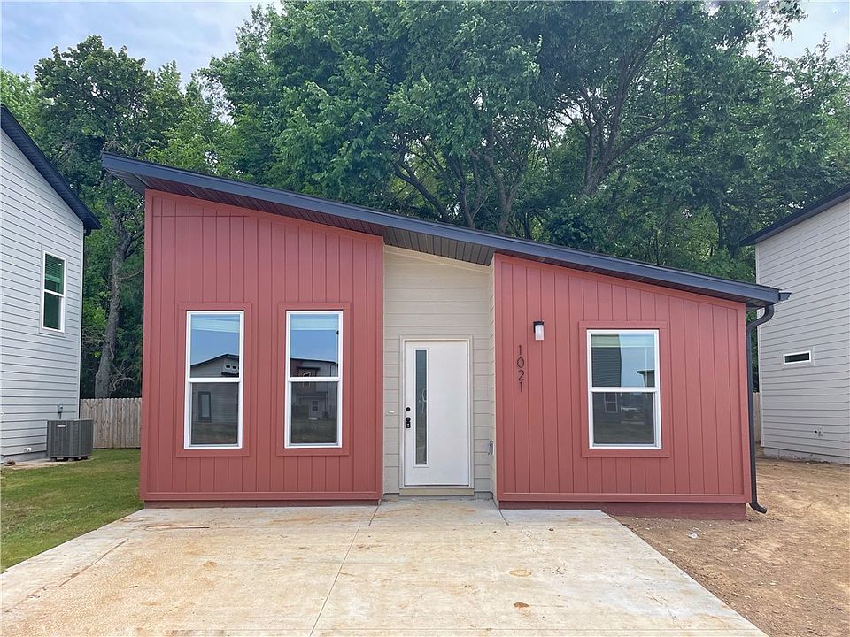 1st image of 1021 Reading Railroad Ln