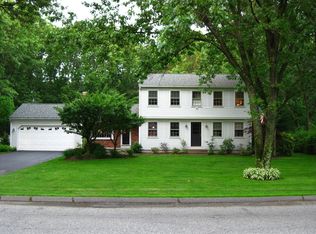 1083 Frank Smith Rd, Longmeadow, MA 01106